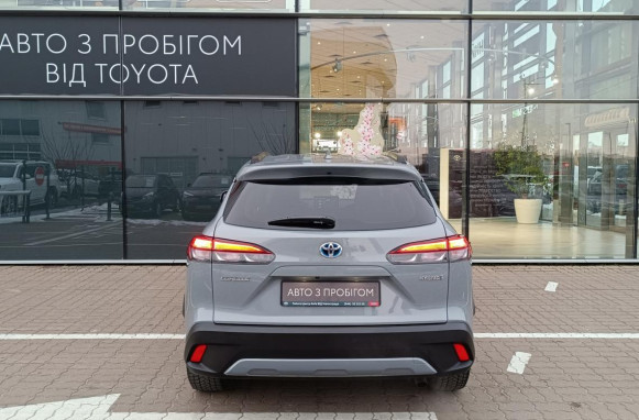 Фото Toyota Corolla Cross Hybrid 2022 года