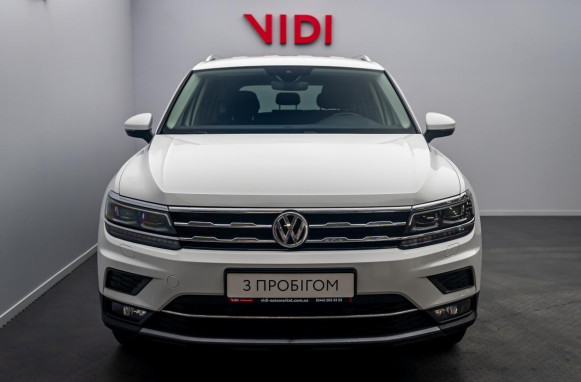 Фото Volkswagen Tiguan 2018 года