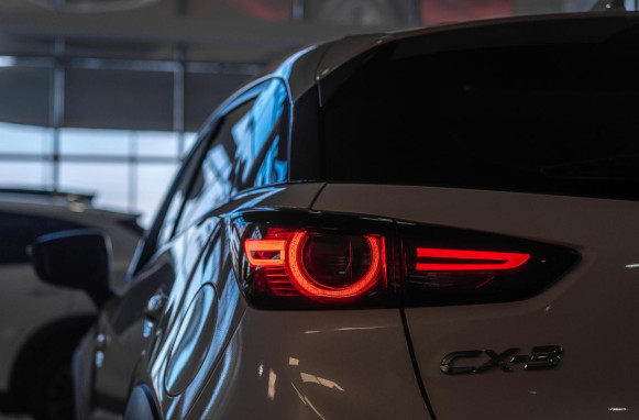 Фото Mazda CX-3 2019 года