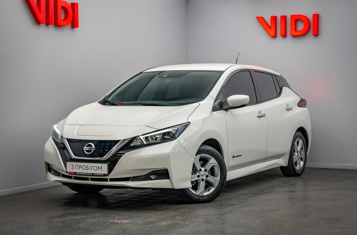Nissan LEAF Nissan LEAF