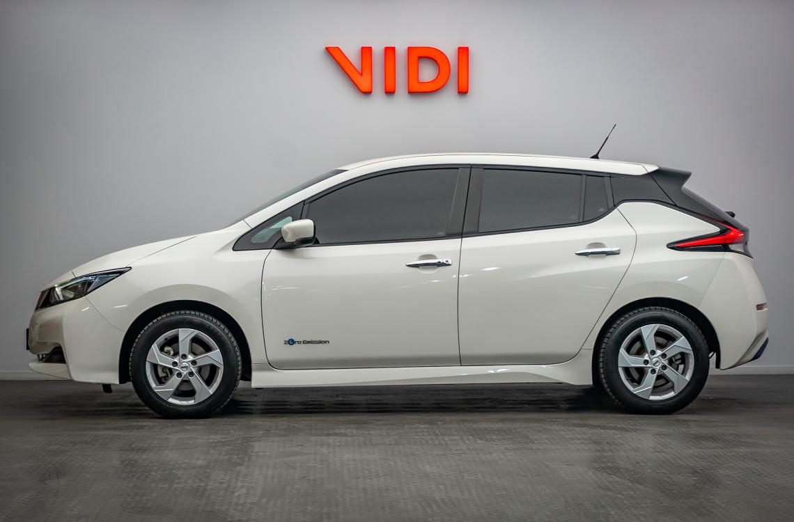 Nissan LEAF Nissan LEAF