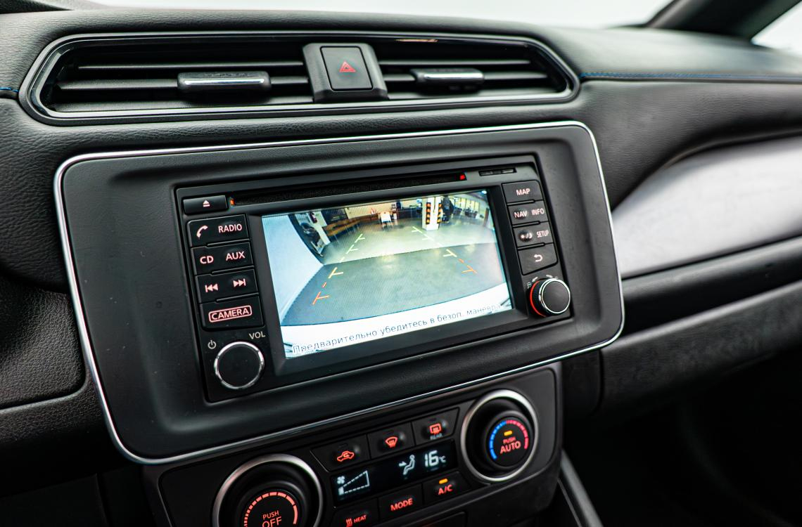 Nissan LEAF Nissan LEAF