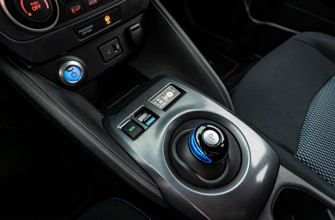 Nissan LEAF Nissan LEAF