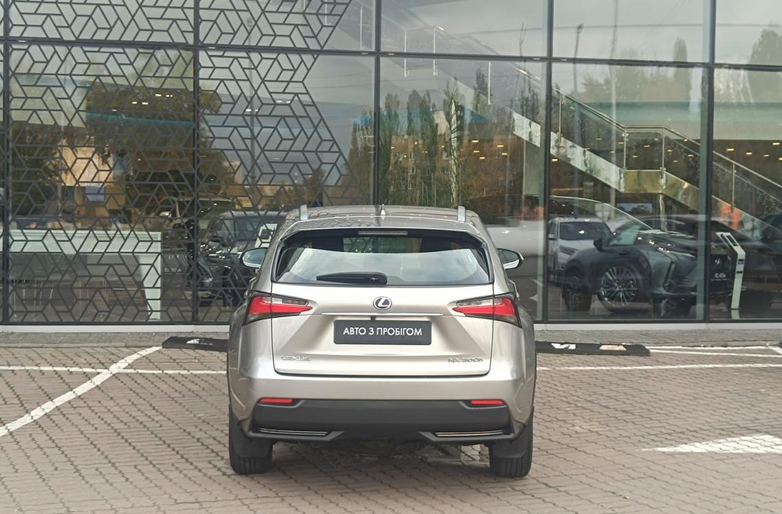 Lexus NX300h Lexus NX300h