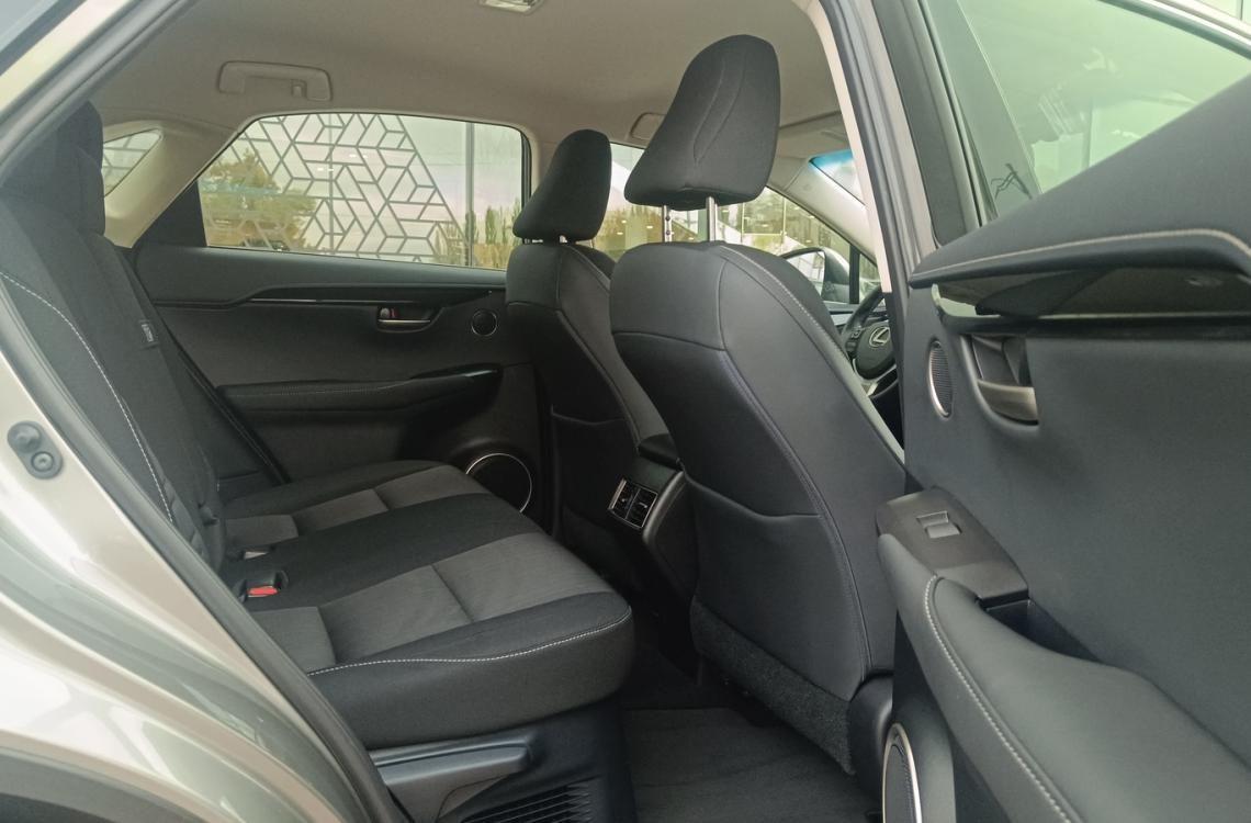Lexus NX300h Lexus NX300h