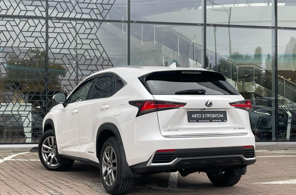 Lexus NX300h Lexus NX300h