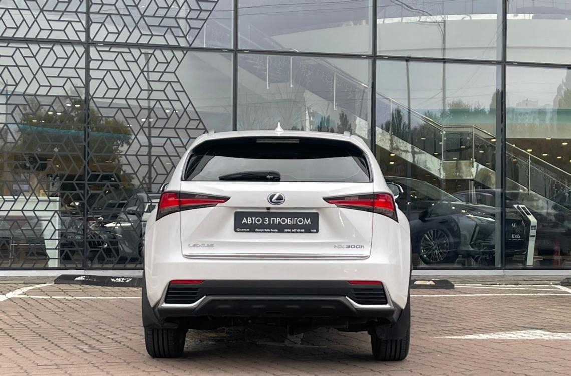 Lexus NX300h Lexus NX300h
