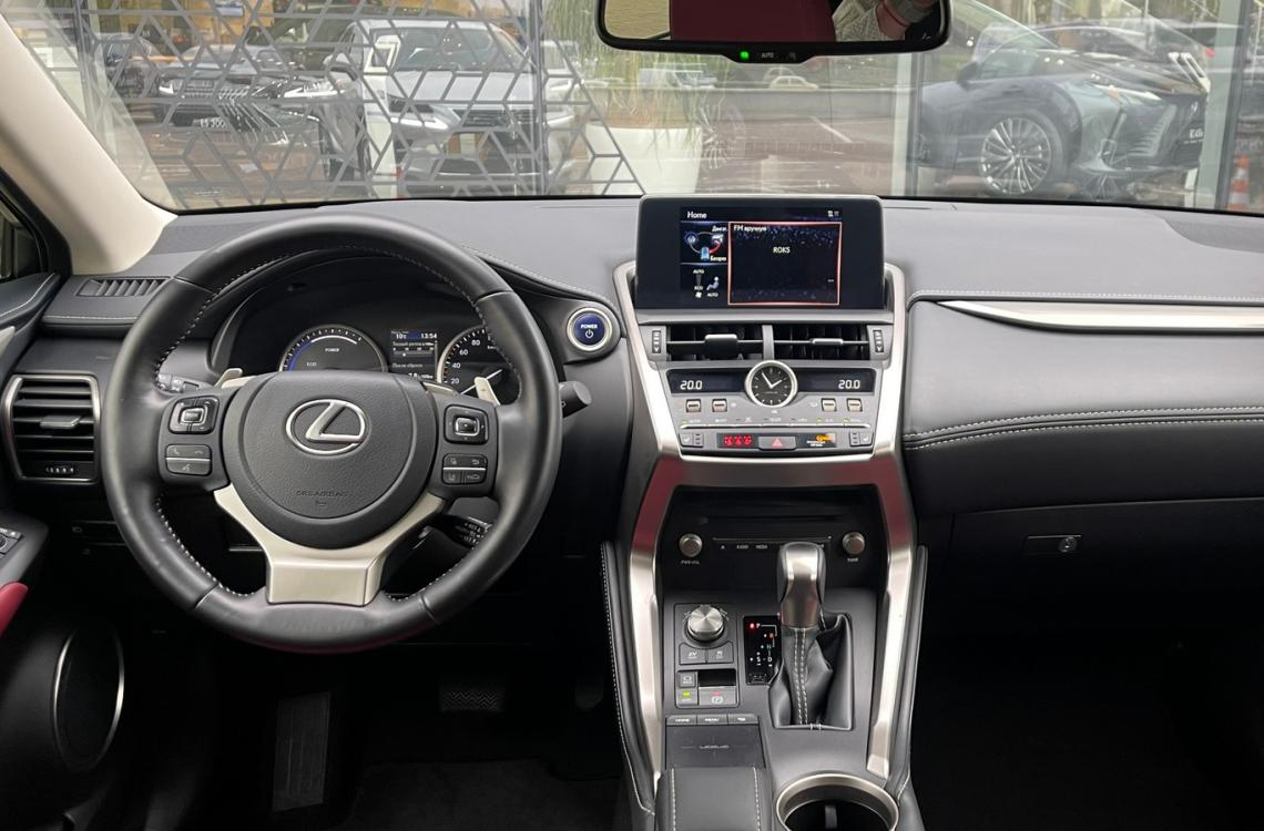 Lexus NX300h Lexus NX300h