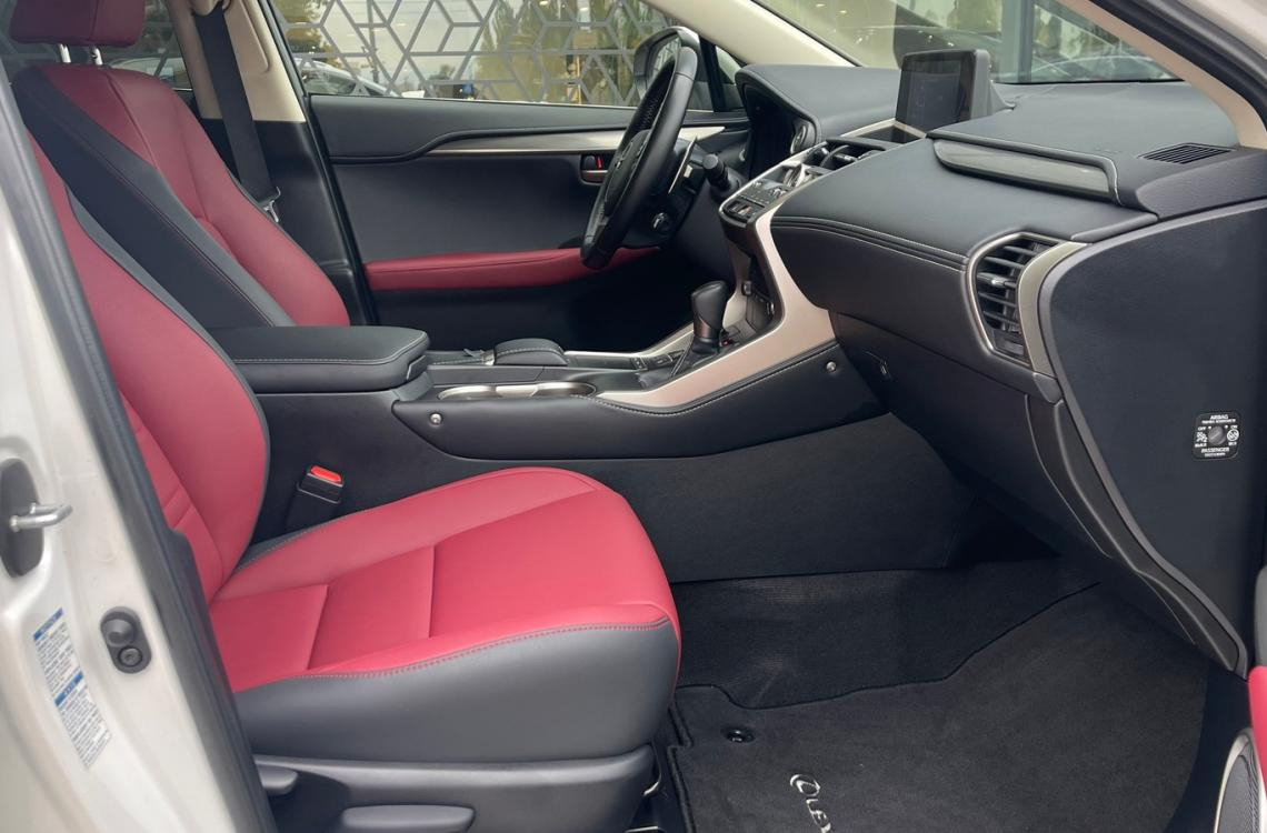Lexus NX300h Lexus NX300h