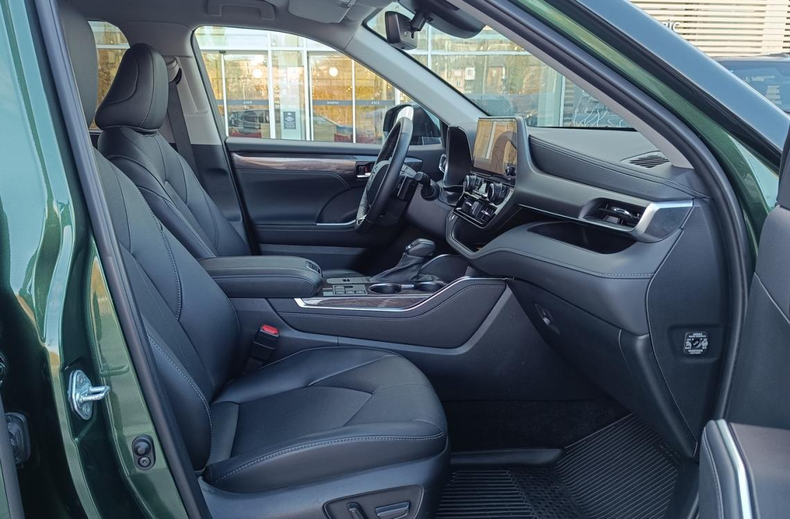 Toyota HIGHLANDER Toyota HIGHLANDER