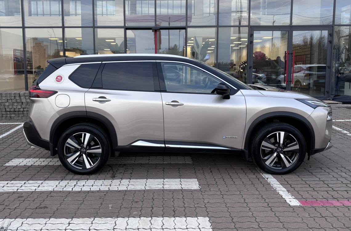Nissan X-Trail e-POWER Nissan X-Trail e-POWER