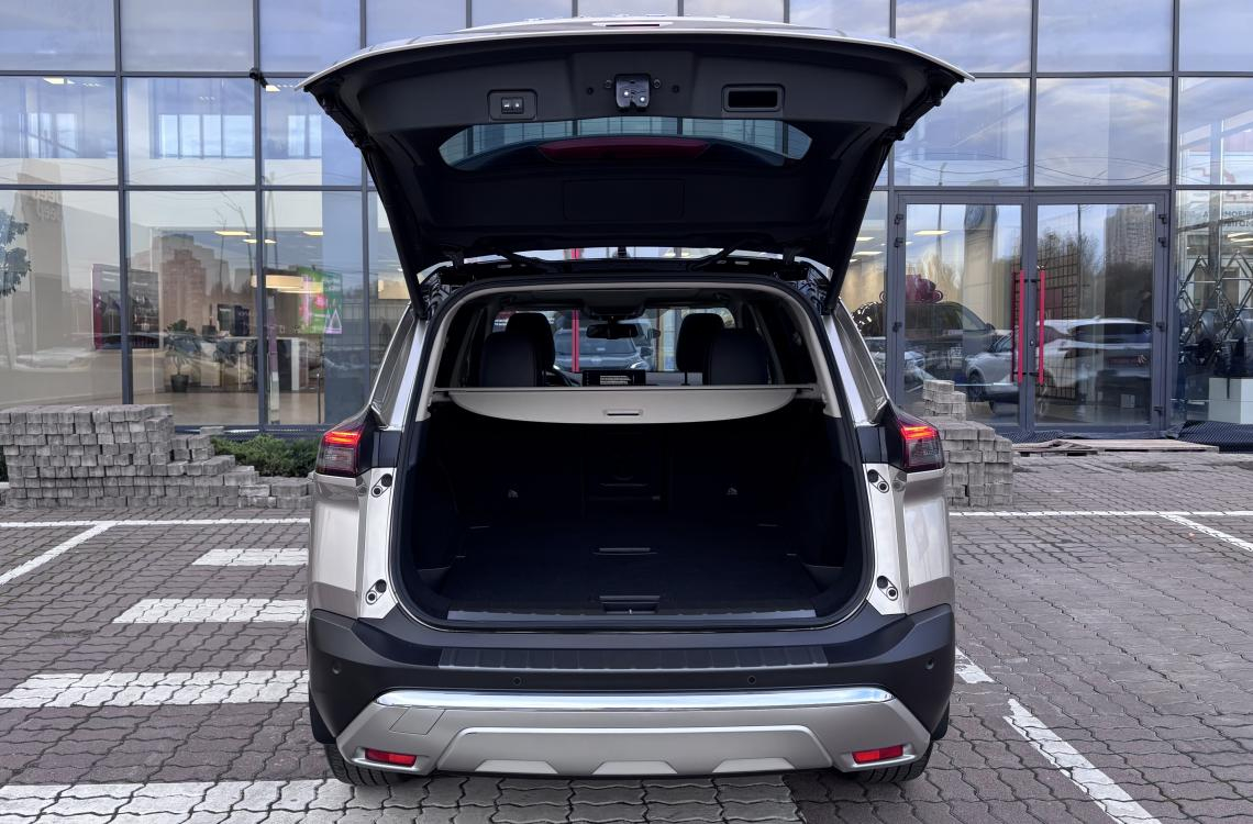 Nissan X-Trail e-POWER Nissan X-Trail e-POWER