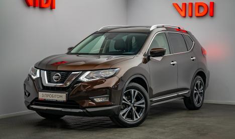 Nissan X-TRAIL