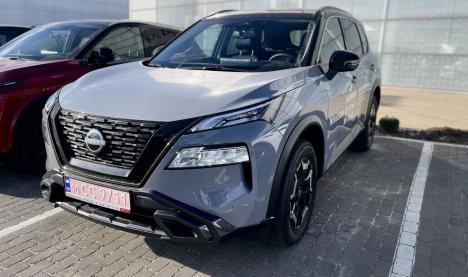 Nissan X-TRAIL