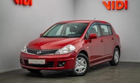 Nissan TIIDA