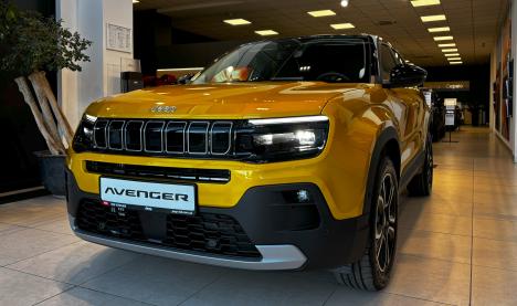 Jeep AVENGER