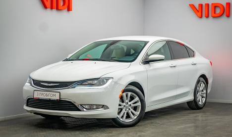 Chrysler 200