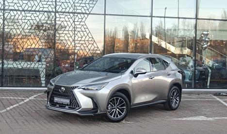 Lexus NX200