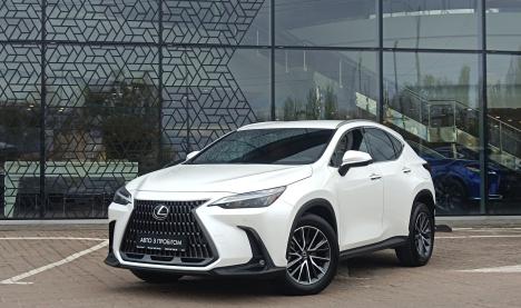 Lexus NX250