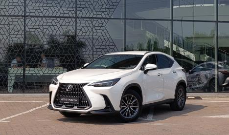 Lexus NX200