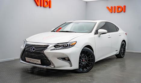 Lexus ES300h