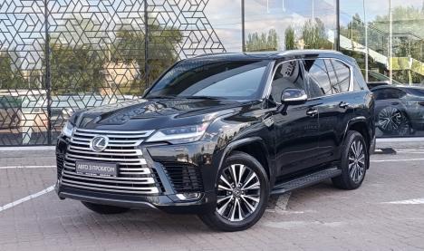 Lexus LX600