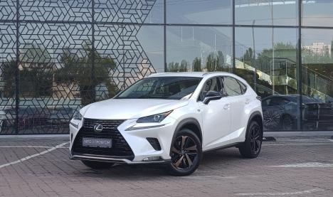 Lexus NX200