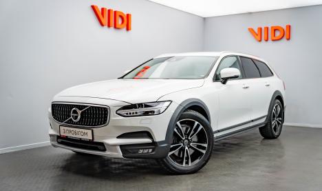 Volvo V90 Cross Country