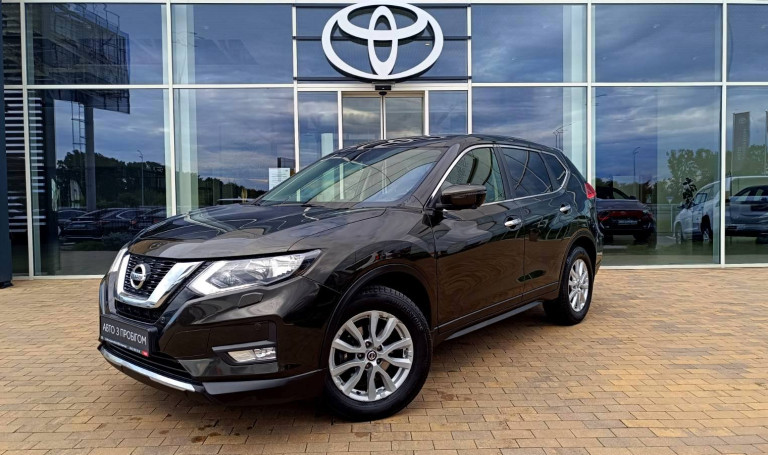 Nissan X-TRAIL