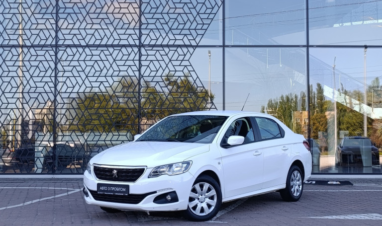 Peugeot 301