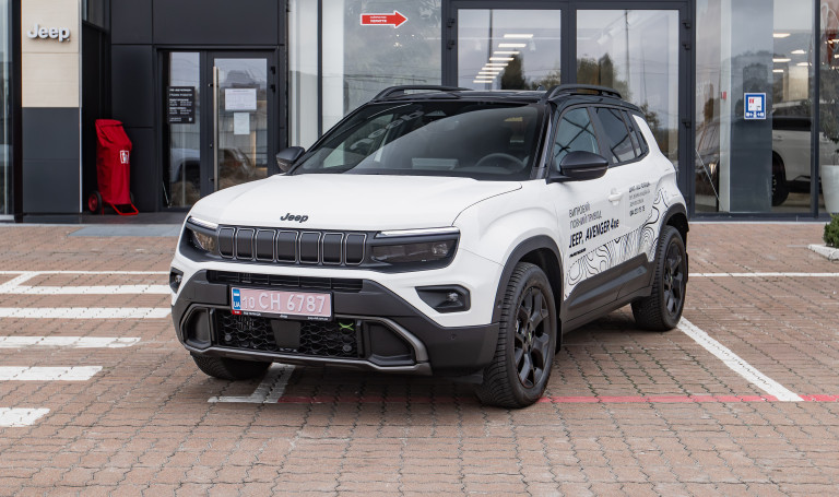 Jeep Avenger 4XE
