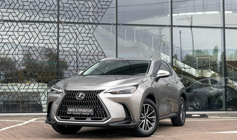 Lexus NX200